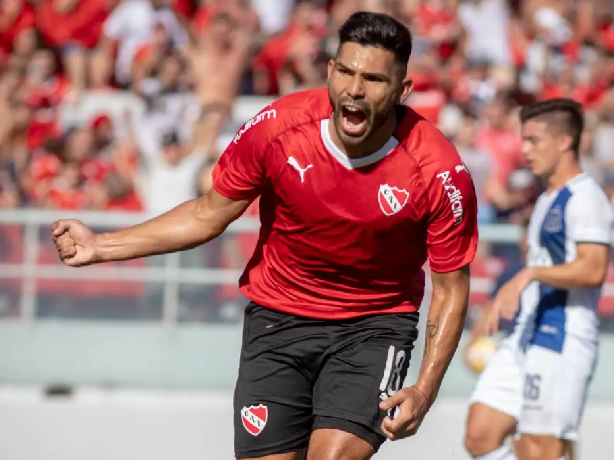 El "Rojo" visita a Binacional 
