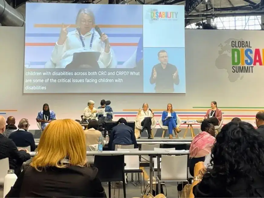 Gabriela Bruno y María Soledad Gelvez representaron a Santa Fe en la Cumbre Mundial sobre Discapacidad en Berlín.