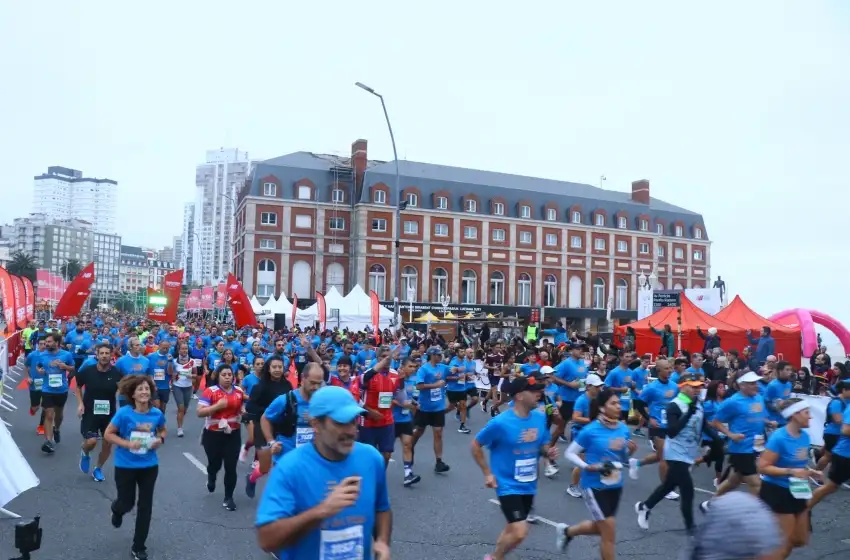 "¿Por qué no se cubrió con ambulancias municipales la Maratón?"