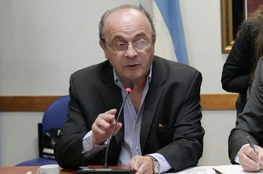 Bicameral del Congreso pide crear comisión para investigar a jueces y fiscales