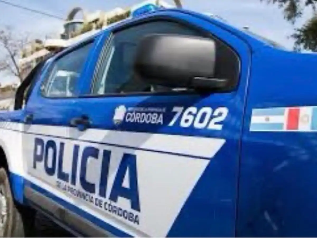 Choque entre dos motos en Av. de la Universidad