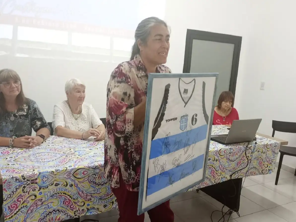 Silvia Vega, de CDC Mimarte durante el lanzamiento de bono. Foto: Sur24.