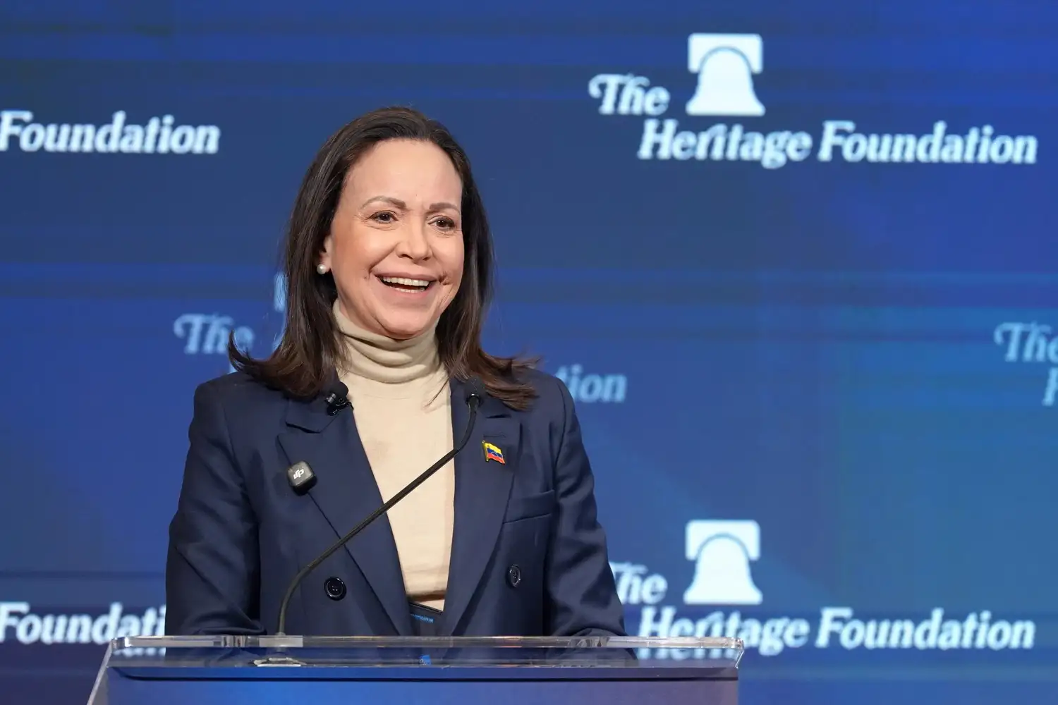 Entre otros temas, cuestionó la legitimidad de la presidenta encargada de Venezuela, Delcy Rodríguez.