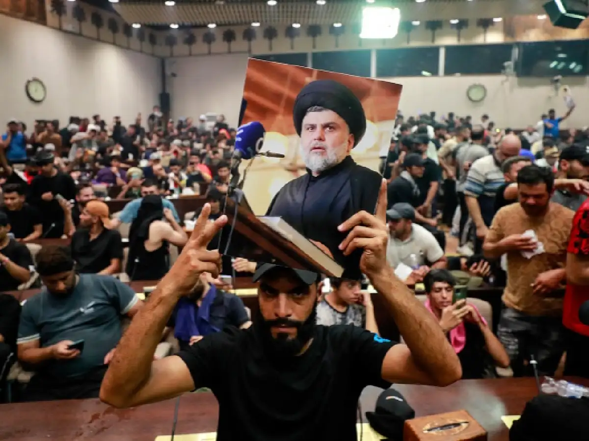 Aumentaron las protestas en Irak y por segundo día seguido ocuparon el Parlamento