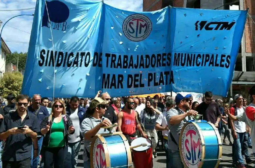Docentes municipales se adhieren al paro nacional