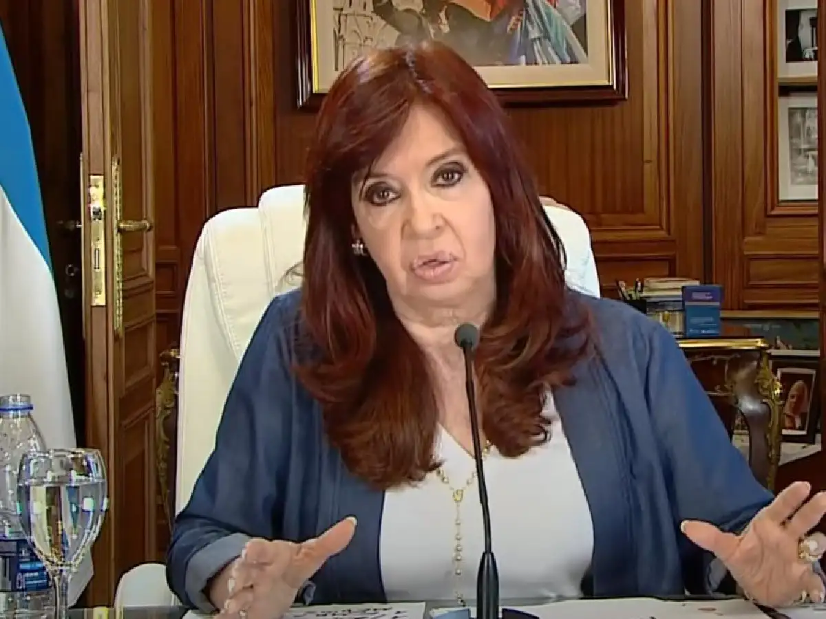 Cristina dijo que no será "candidata a nada" en 2023 y que la condenó la "mafia judicial"