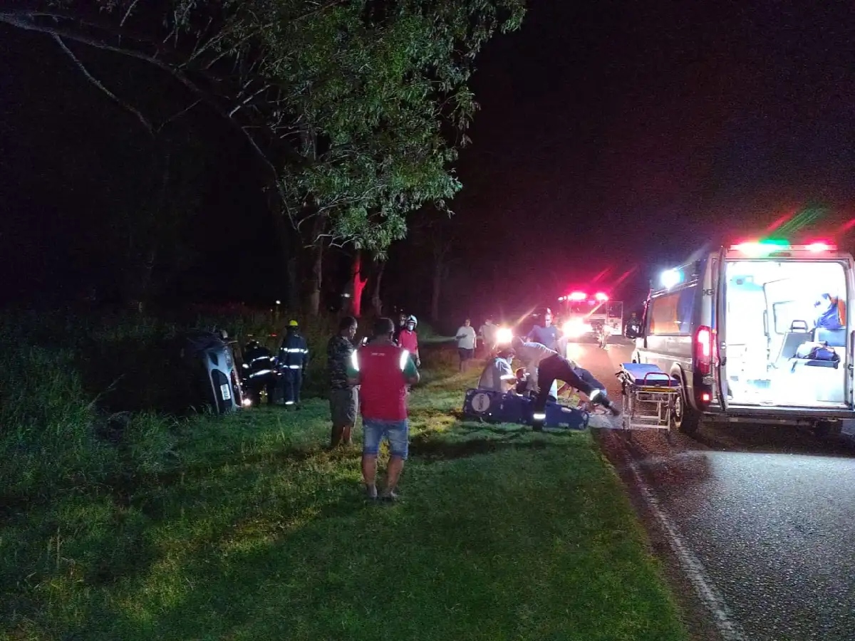 Colisionaron una camioneta y un auto en Av. Maipú