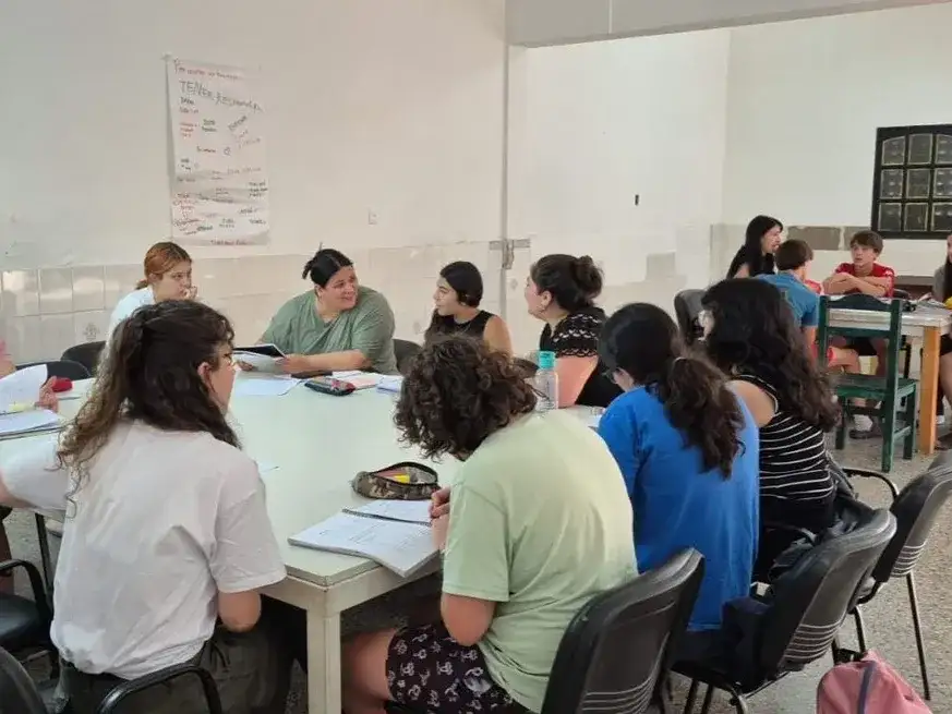 Las tutorías presenciales son personalizadas, en base a las necesidades de cada alumno. Foto: Gentileza