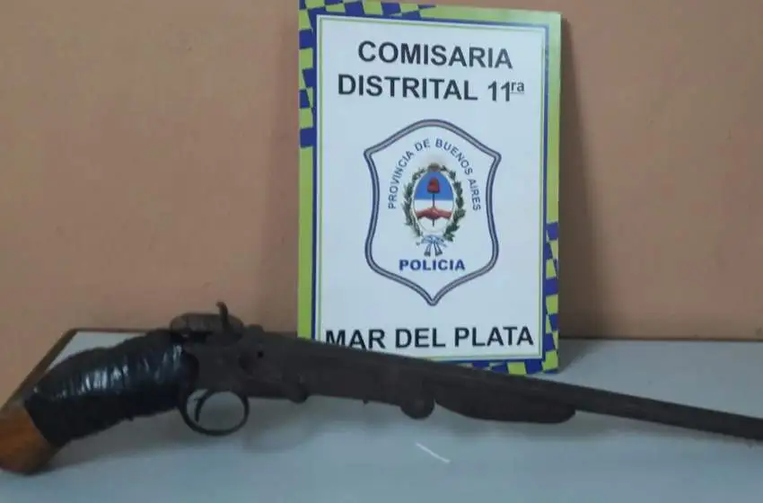 Un hombre recibió una golpiza por no comprar un celular