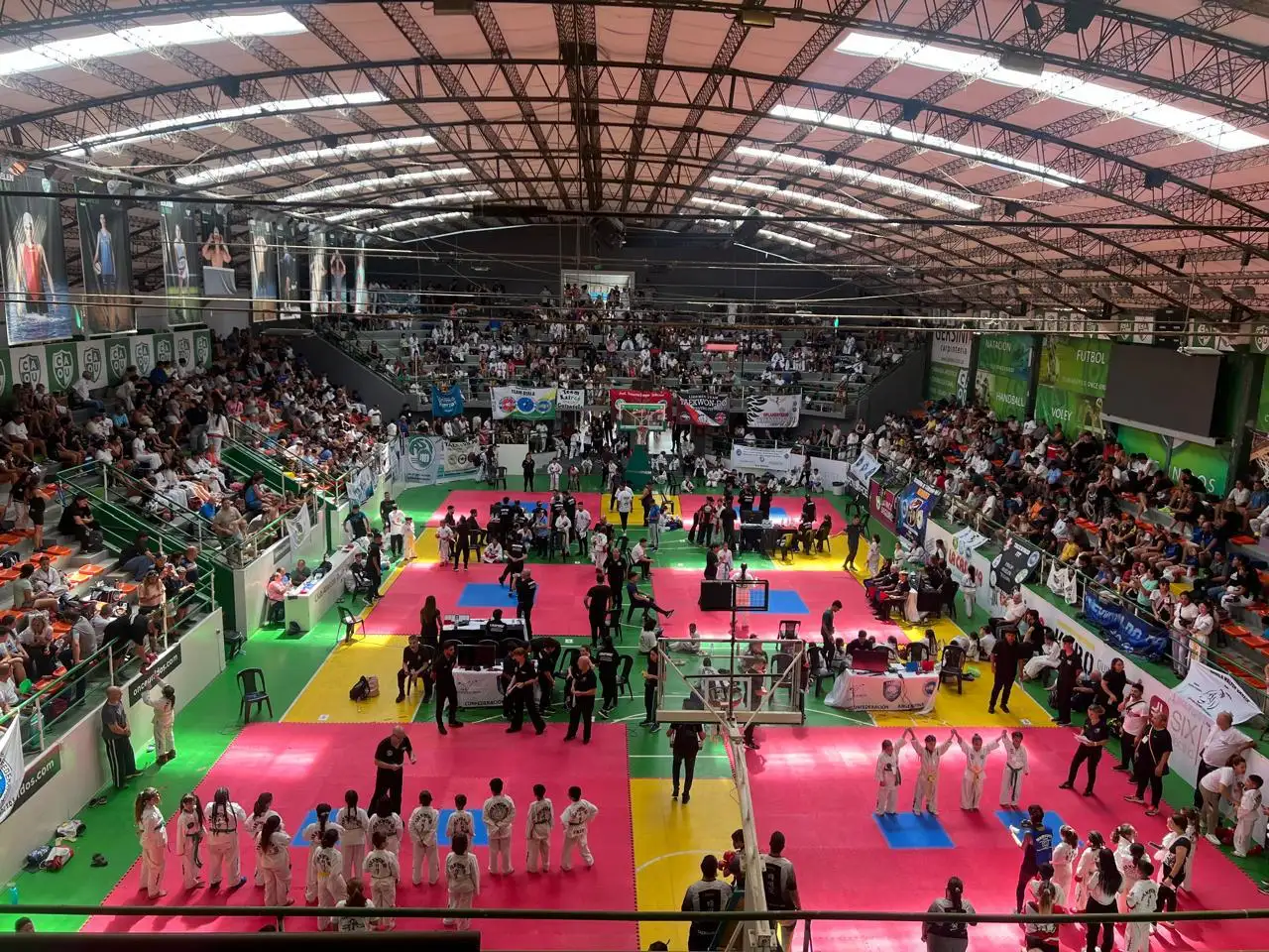 La imagen panorámica de la competencia en la Copa de la Costa.