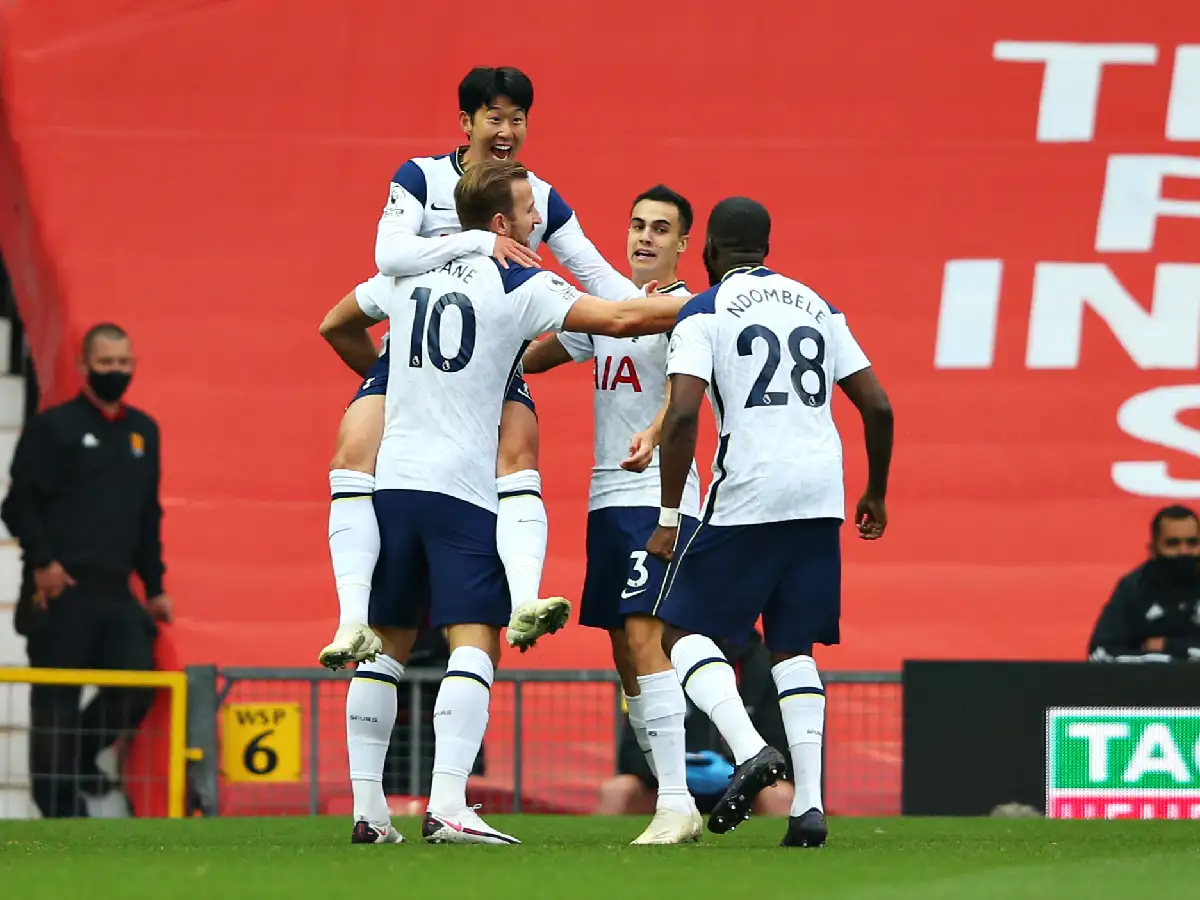 Tottenham aplastó a Manchester United en Old Trafford