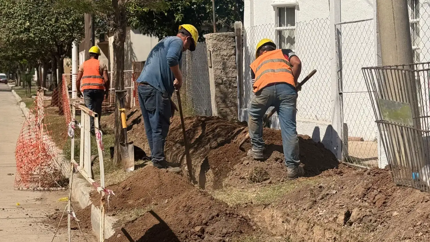 El intendente Benedetti sostuvo que la meta es dejar la red completamente planificada y autorizada al cierre de su gestión