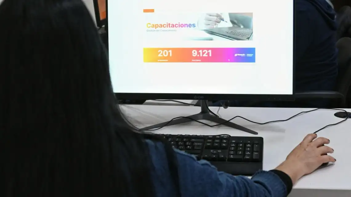 La capacitación es gratuita para todo el universo de agentes de salud.
