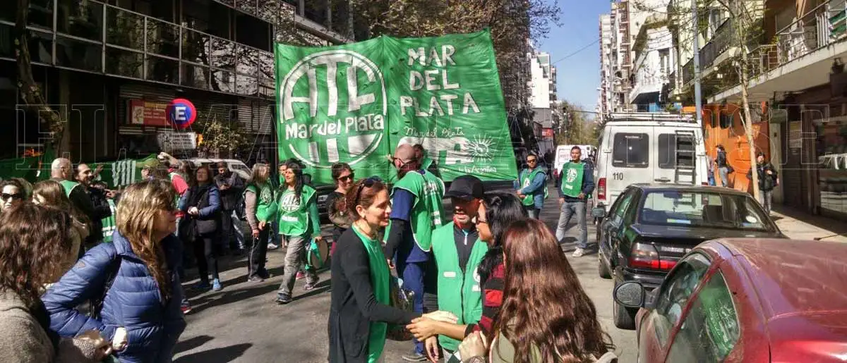 Trabajadores estatales reclaman al Gobierno por precarización laboral