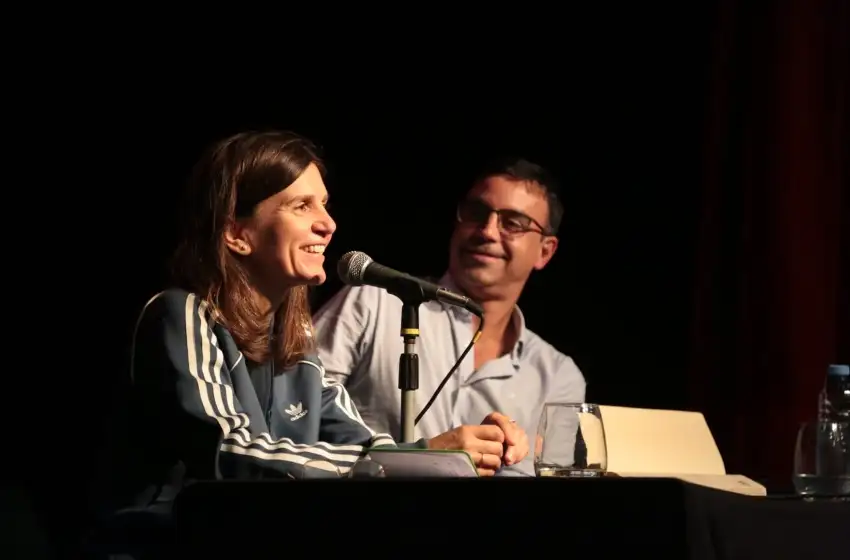 Fernanda Raverta mantuvo una charla con cooperativas sobre trabajo y producción