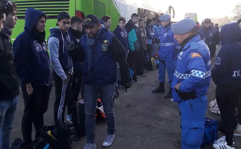 Secuestraron droga y alcohol en micros de egresados