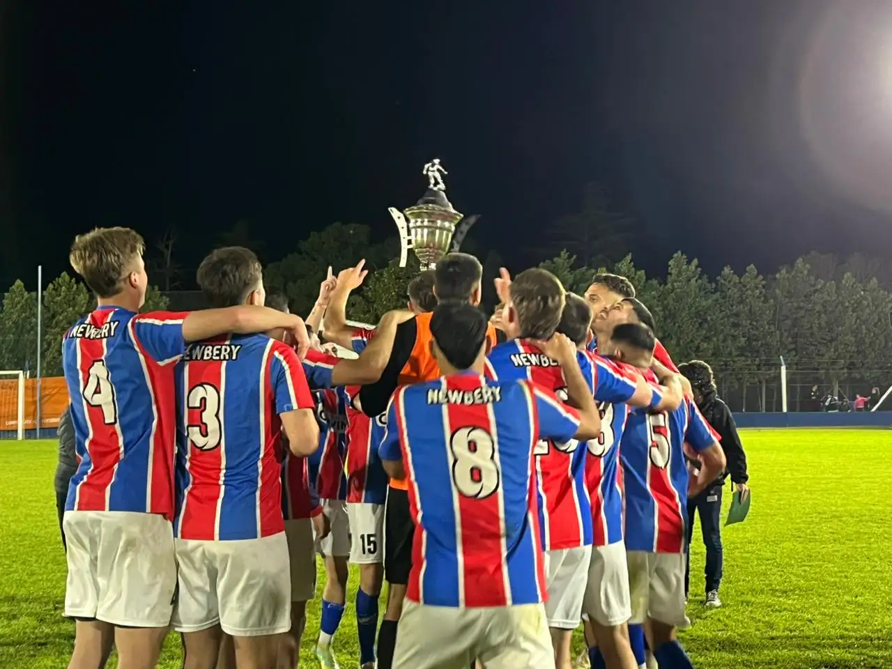 Jorge Newbery, campeón 2025, debuta el domingo en Rufino. Foto: archivo Sur24