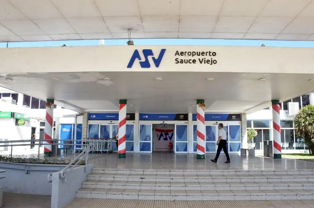 El Aeropuerto Sauce Viejo avanza en su proceso para convertirse en internacional
