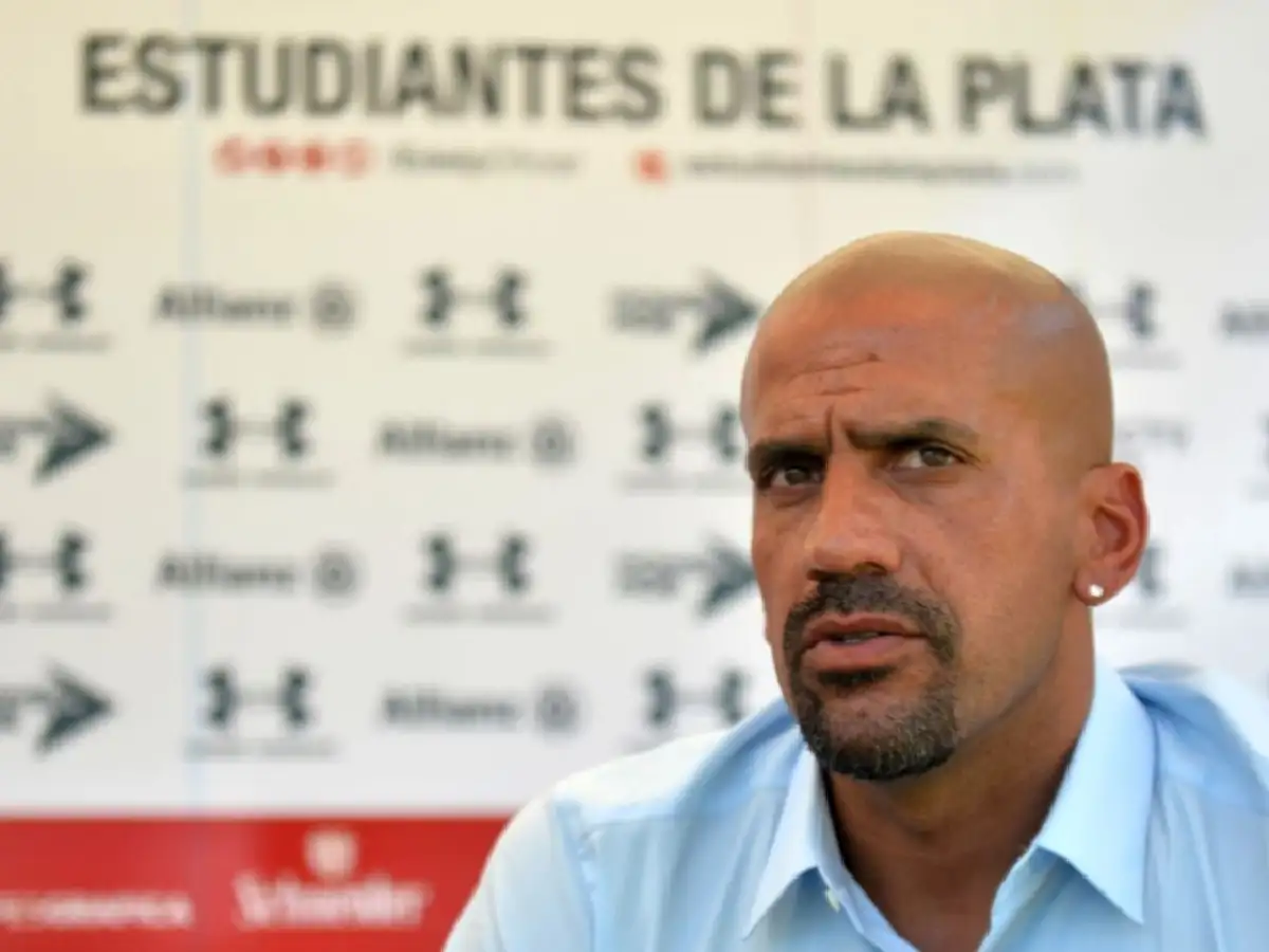 Verón: "Es una locura que sigamos sin fútbol”
