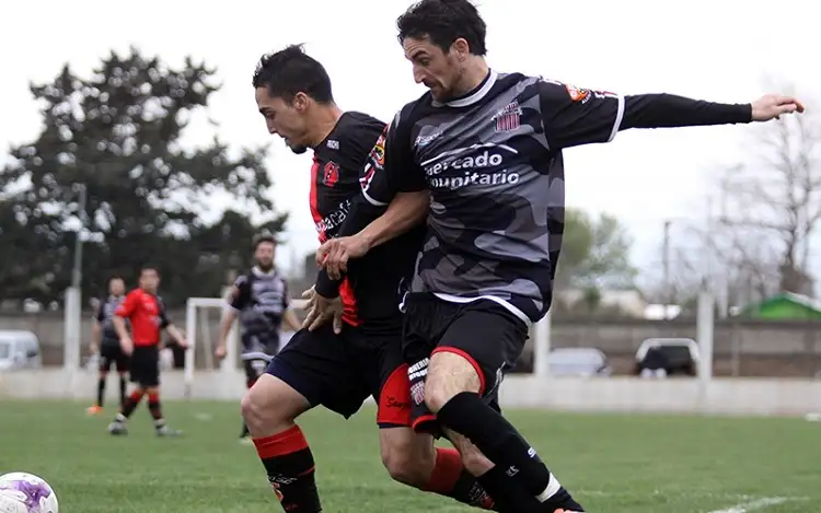 Fútbol local: Los Patos sigue como líder invicto y gran triunfo de Círculo