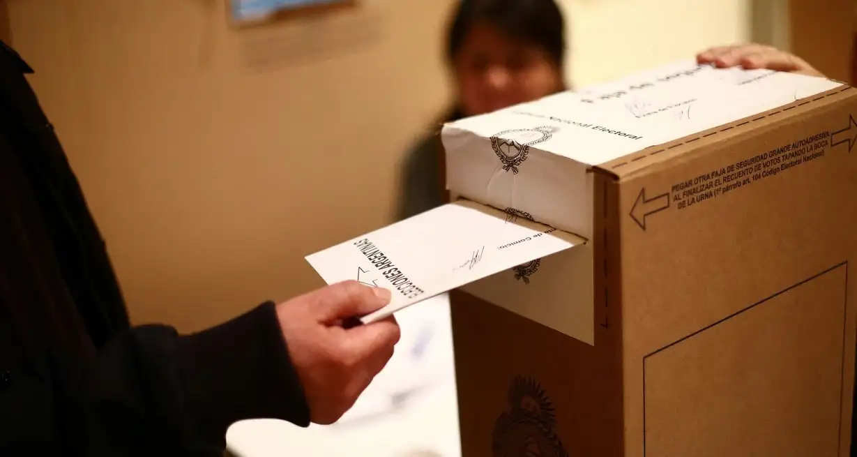 El 19 de noviembre la Argentina definirá si Sergio Massa o Javier Milei será presidente de la Nación desde el 10 de diciembre. Crédito: Reuters