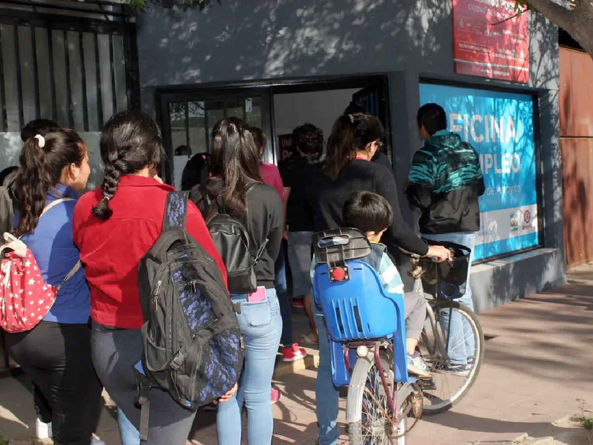 Radicación comercial en Arroyito:  inscriben para puestos de trabajo     