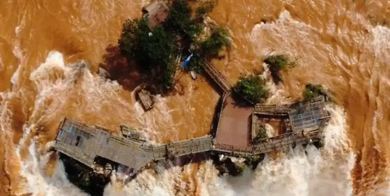 Tragedia en las Cataratas de Iguazú: se conoció cómo fue el momento previo al accidente