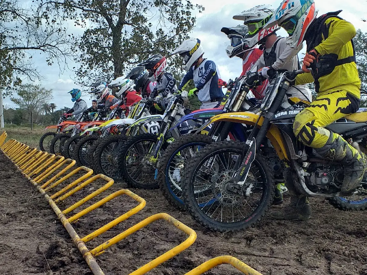 El MX Santafesino pasó por Las Parejas