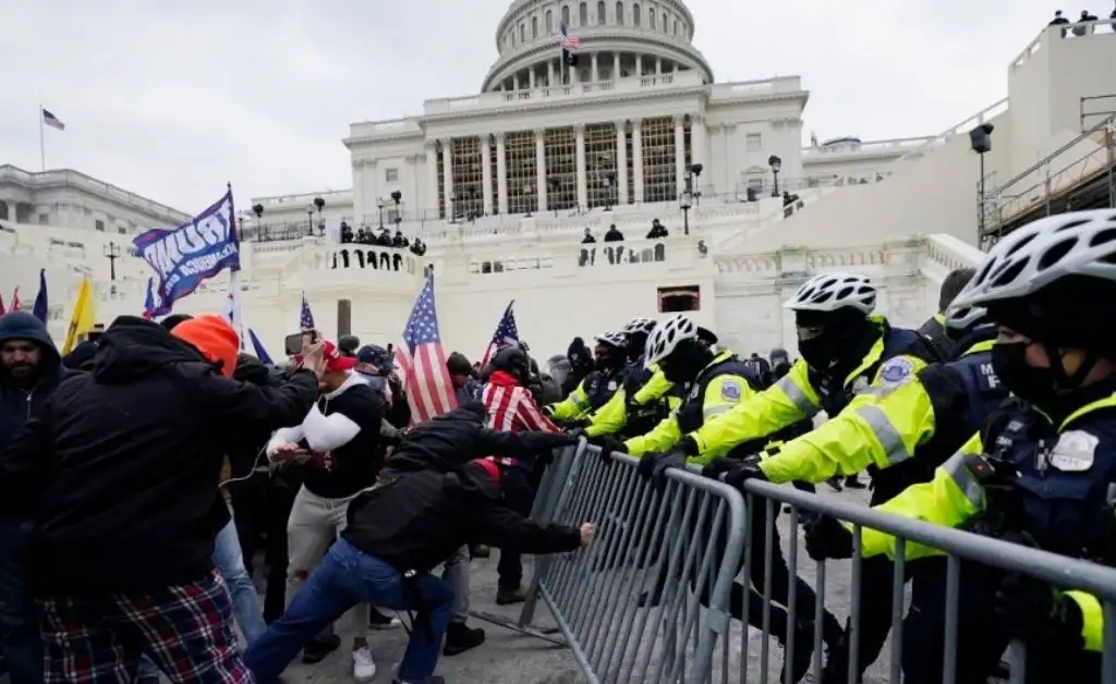 Descontrol en Washington: seguidores de Trump tomaron el Capitolio