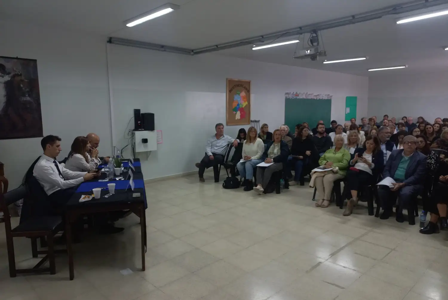 Difundirán propuestas de inclusión educativa para personas jóvenes, adultas y adultas mayores que deseen terminar la primaria o la secundaria.