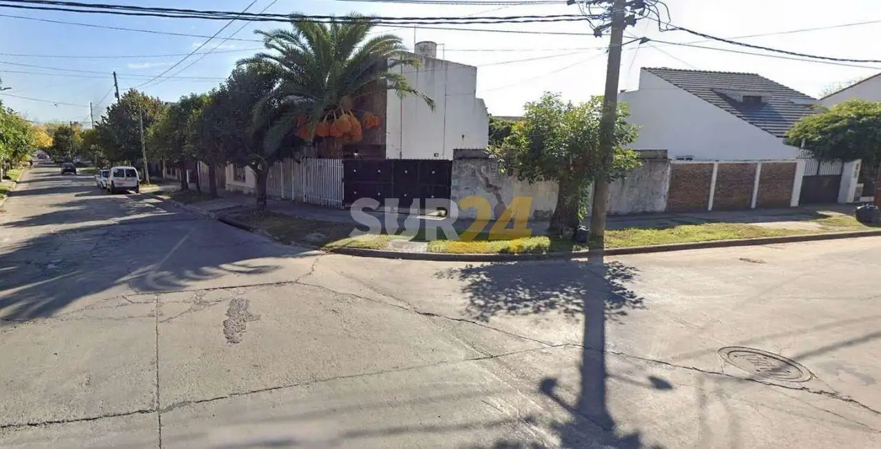 Tragedia: un niño de 8 años encontró muertos a sus padres en el patio de su casa