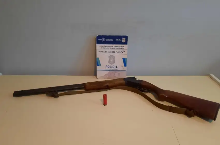 Discutió con la hermana por una herencia y la amenazó con una escopeta