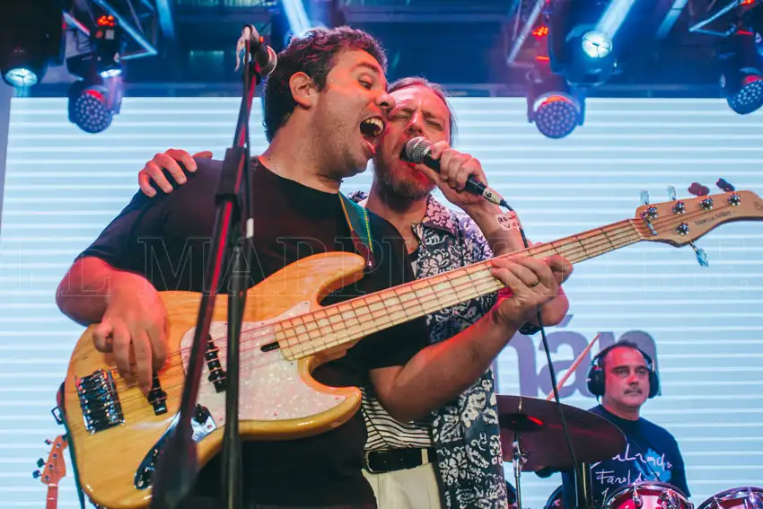 Espacio Clarín revivió a las leyendas del rock internacional