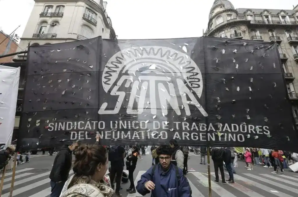 Neumáticos: el Gobierno volvió a convocar al sector para destrabar el conflicto