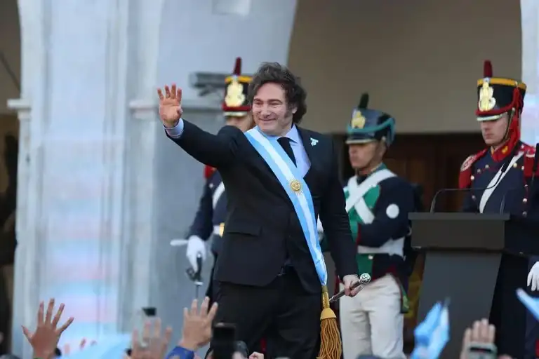 Milei y las horas claves de cara a la firma del Pacto de Mayo.
