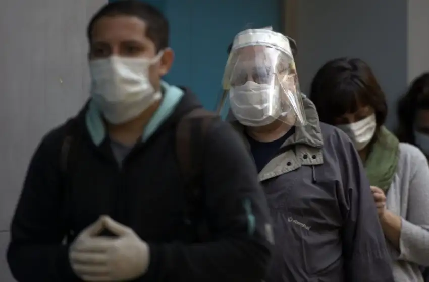 COVID-19: 8 de cada 10 argentinos creen que es peligroso salir de sus casas
