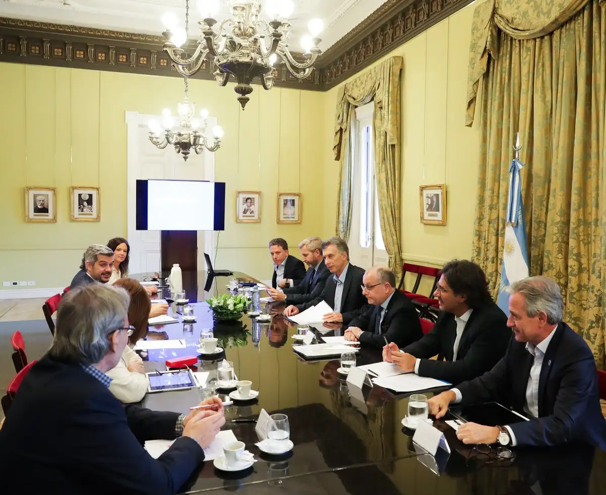 Gestos de alivio en la reunión de Gabinete que encabezó Macri