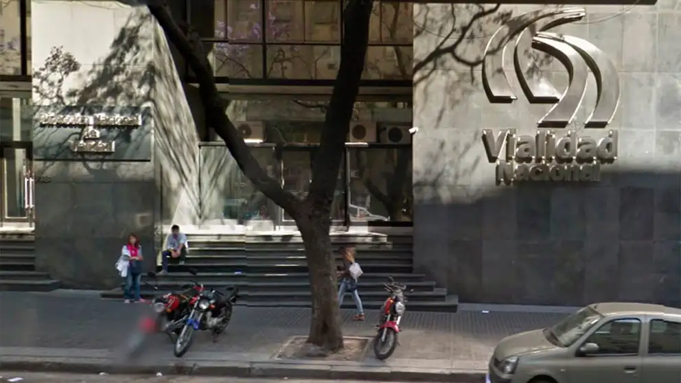 Según un informe del IIEP de la UBA-Conicet, el salario mínimo vital y móvil cayó a su nivel más bajo en más de dos décadas.