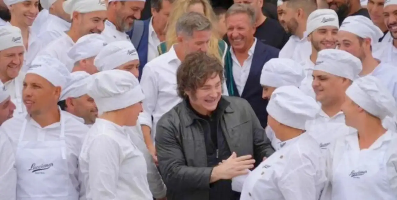 Milei desplegó su carisma en Mar del Plata, en la antesala del comienzo de las sesiones extraordinarias donde el oficialismo busca aprobar la reforma laboral.