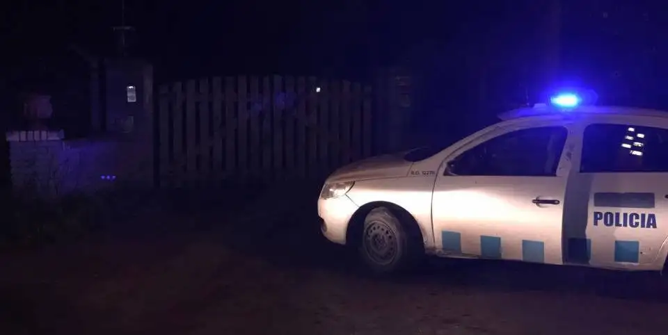 Desarticularon una fiesta clandestina en el barrio Estrada