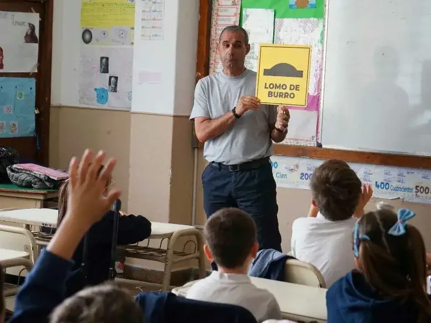 La Provincia impulsará actividades de educación vial en escuelas y municipios para fomentar conductas responsables y prevenir accidentes de tránsito.