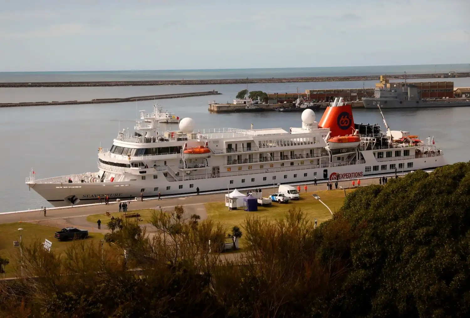 La llegada del crucero representa un avance en la estrategia de diversificación de la actividad turística y de promoción de Mar del Plata.