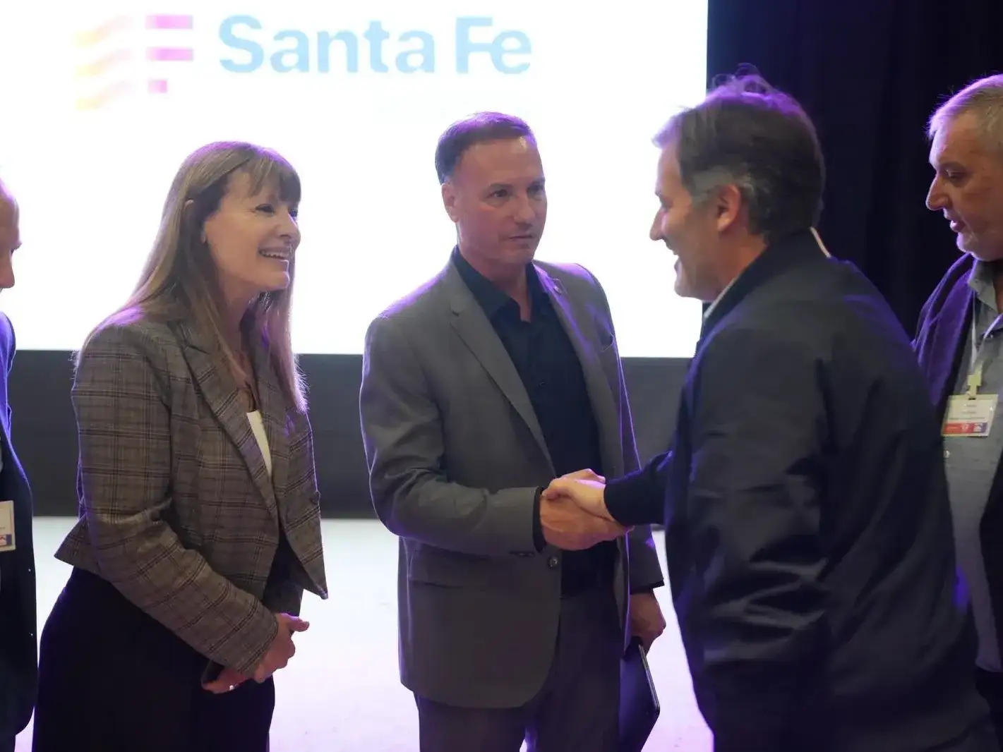 Santa Fe presentó sus programas de construcción, créditos hipotecarios, alquileres y regularización dominial.