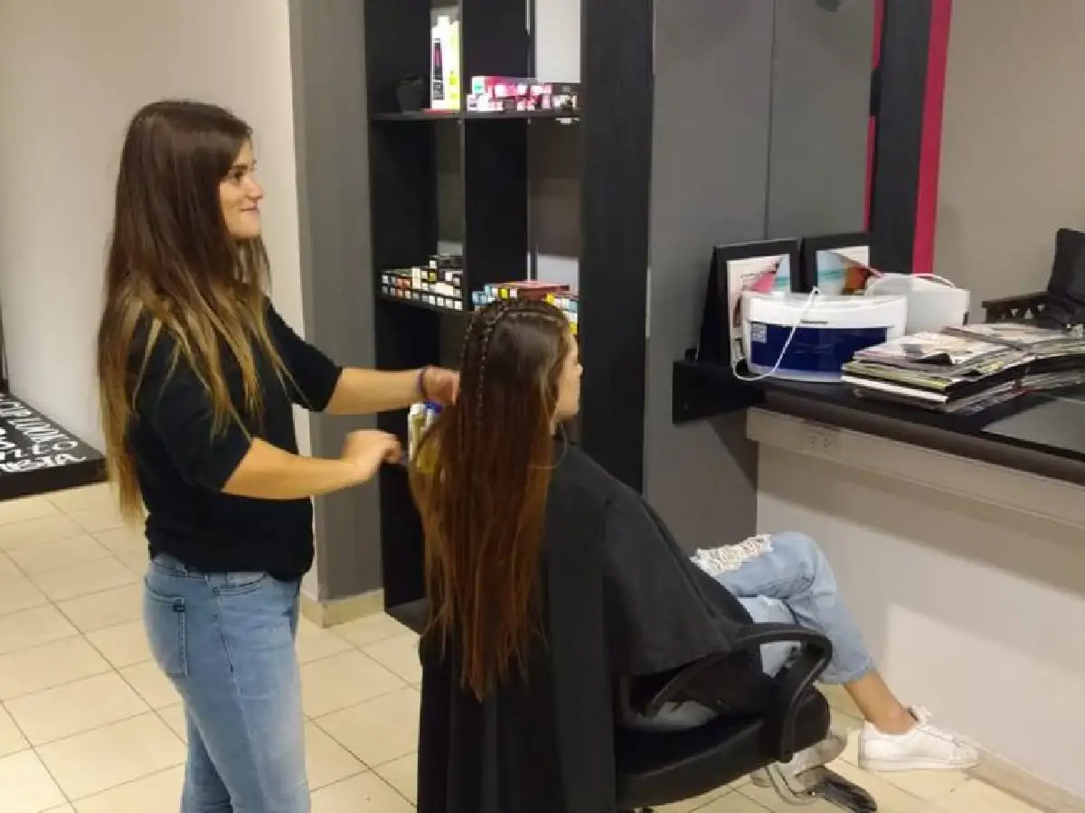 Corta el pelo a cambio de abrigos y frazadas