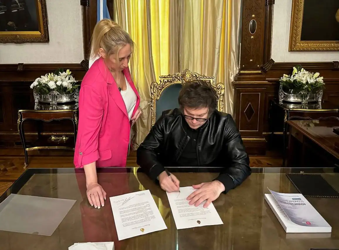 Milei invitó al Papa Francisco a la Argentina