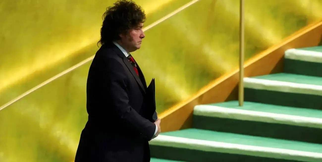 Milei negó diferencias con Luis Caputo y aseguró que mantiene una relación de plena sintonía con el ministro.