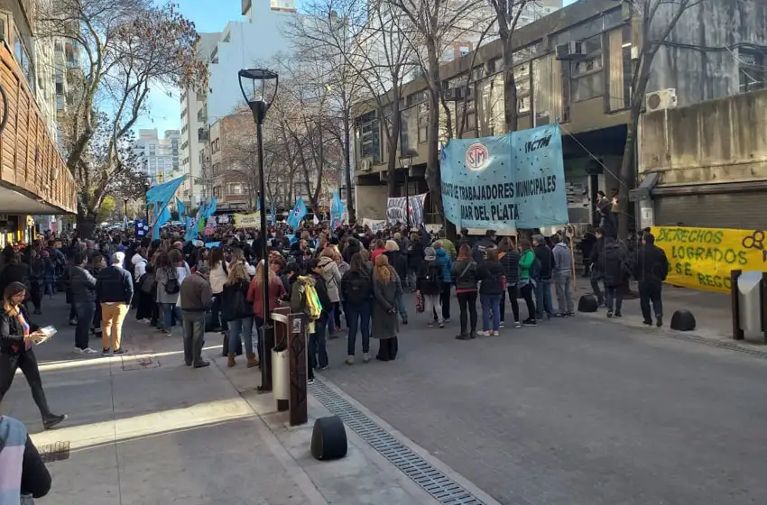 Los docentes municipales realizan la segunda jornada de retención de tareas