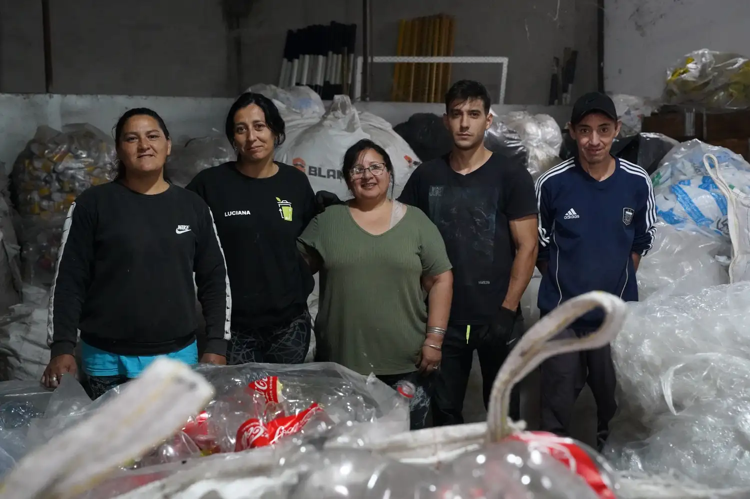 Los integrantes de la cooperativa San Francisco Recicla.