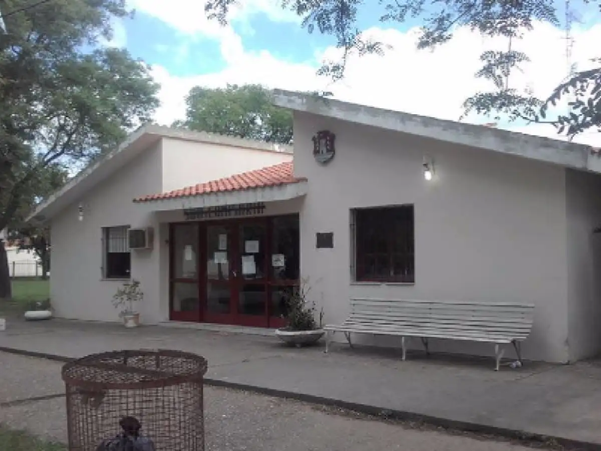 En Laspiur golpearon a un joven para robarle