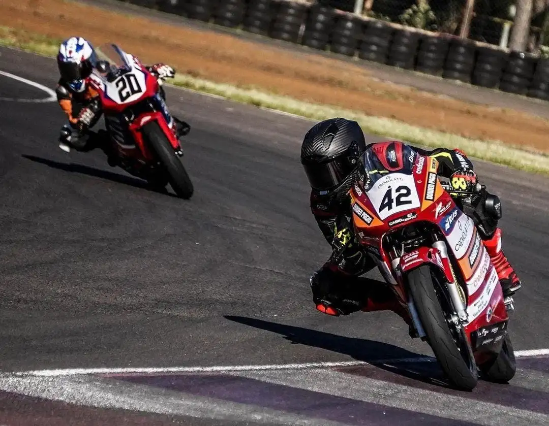 El piloto sanfrancisqueño ganó en la tercera fecha del Campeonato Argentino de Super Bike.